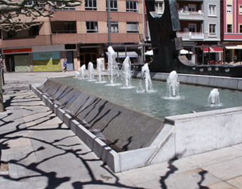 Cortes Leonesas Square